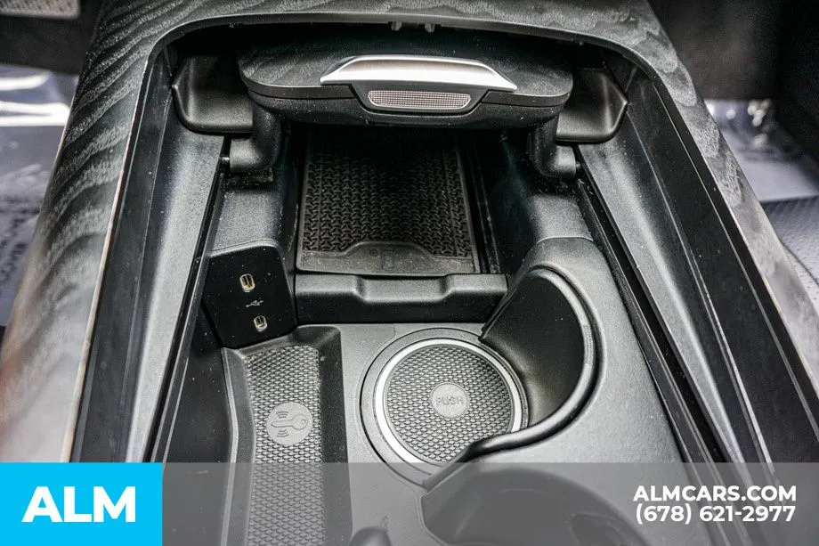 2025 Mercedes-Benz E-Class E350 - Photo 41