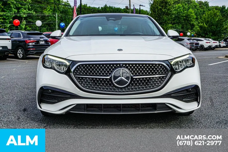 2025 Mercedes-Benz E-Class E350 - Photo 10