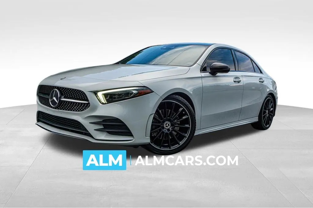 2019 Mercedes-Benz A-Class A220's photo