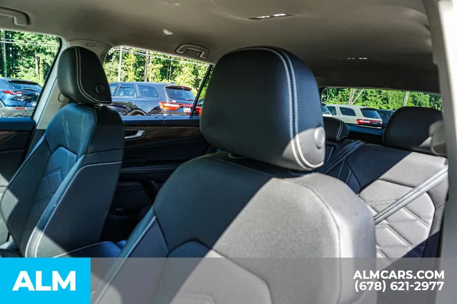 2026 Volkswagen Atlas SE w/Tech - Photo 17