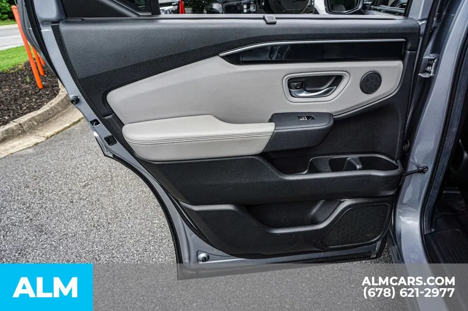 2025 Honda Pilot EX-L - Photo 55