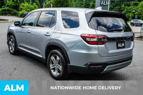 More photos of 2025 Honda Pilot EX-L at ALM Marietta, GA