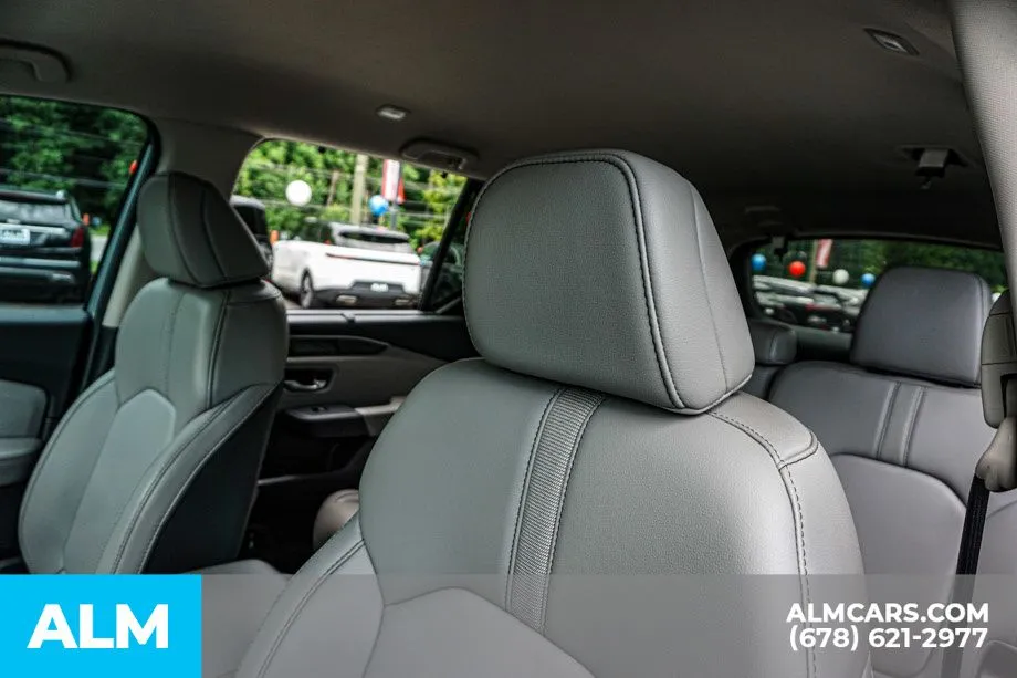 2025 Honda Pilot EX-L - Photo 17
