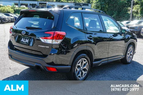 More photos of 2023 Subaru Forester Premium at ALM Marietta, GA