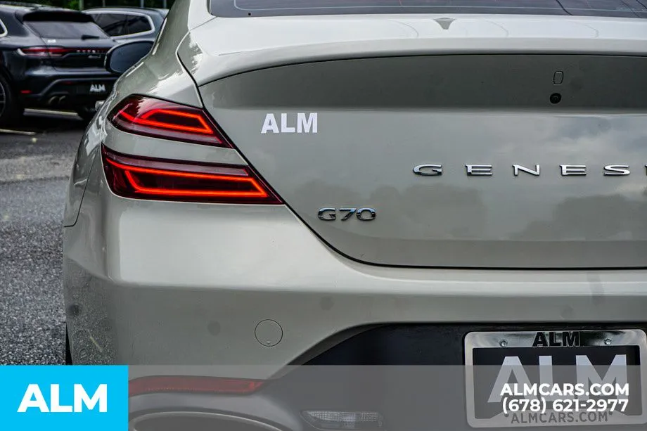 2025 GENESIS G70 Standard - Photo 13