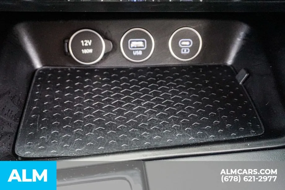 2025 GENESIS G70 Standard - Photo 42