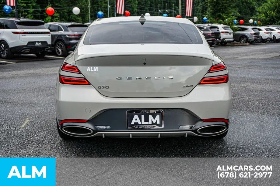 2025 GENESIS G70 Standard - Photo 11