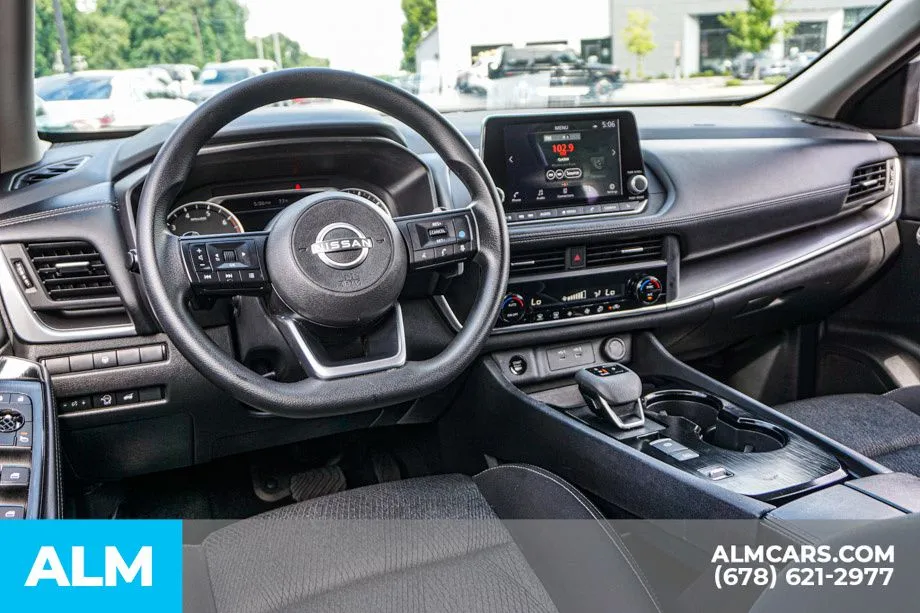 2024 Nissan Rogue SV - Photo 27