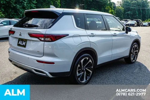 More photos of 2024 Mitsubishi Outlander SE at ALM Marietta, GA