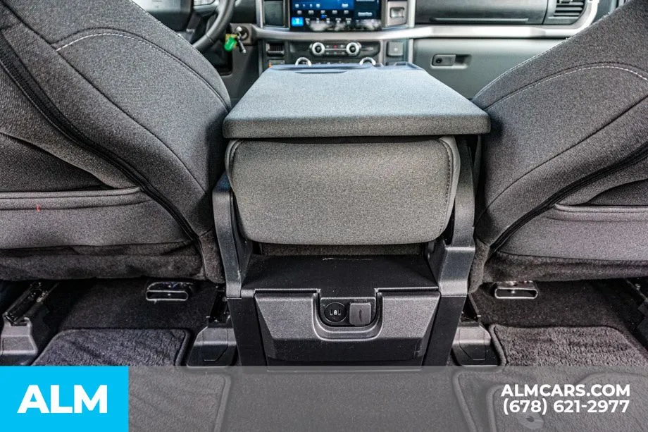 2025 Ford F-150 XLT - Photo 31