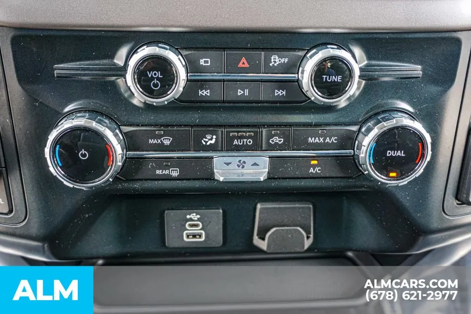 2025 Ford F-150 XLT - Photo 41