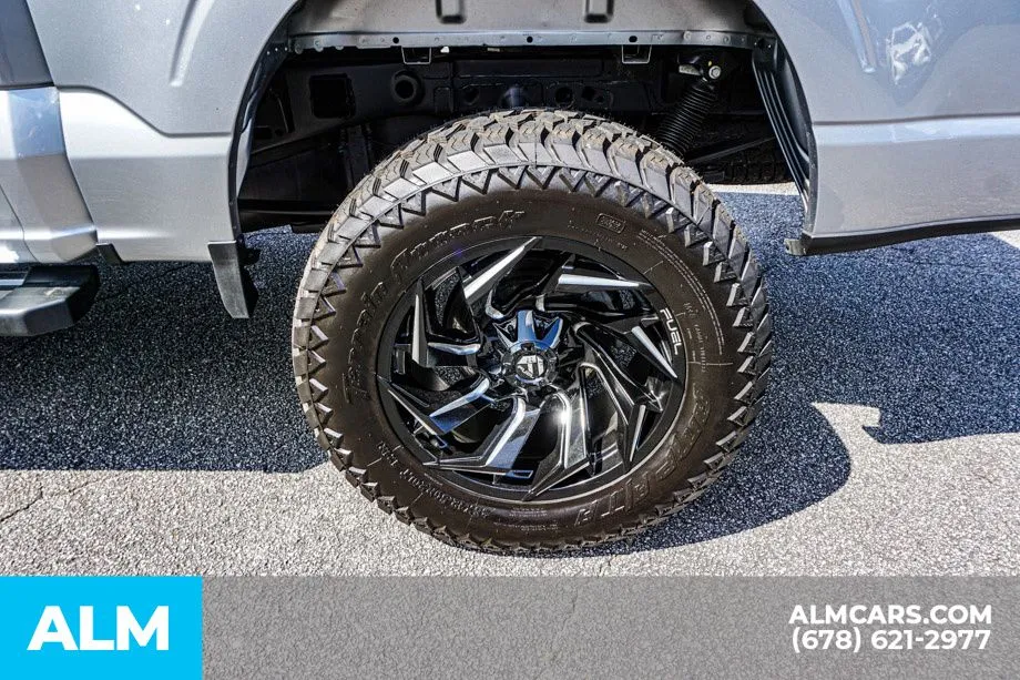 2025 Ford F-150 XLT - Photo 17