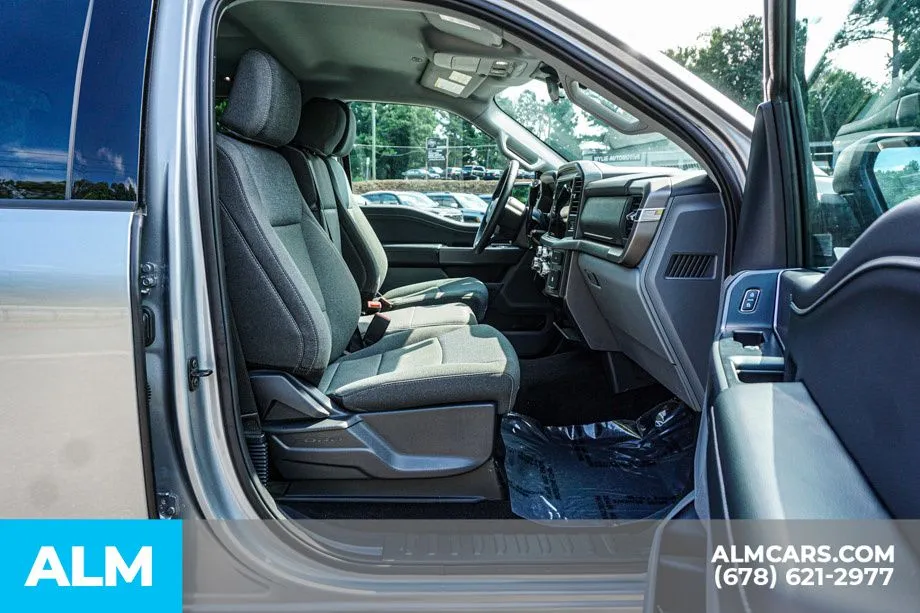 2025 Ford F-150 XLT - Photo 23