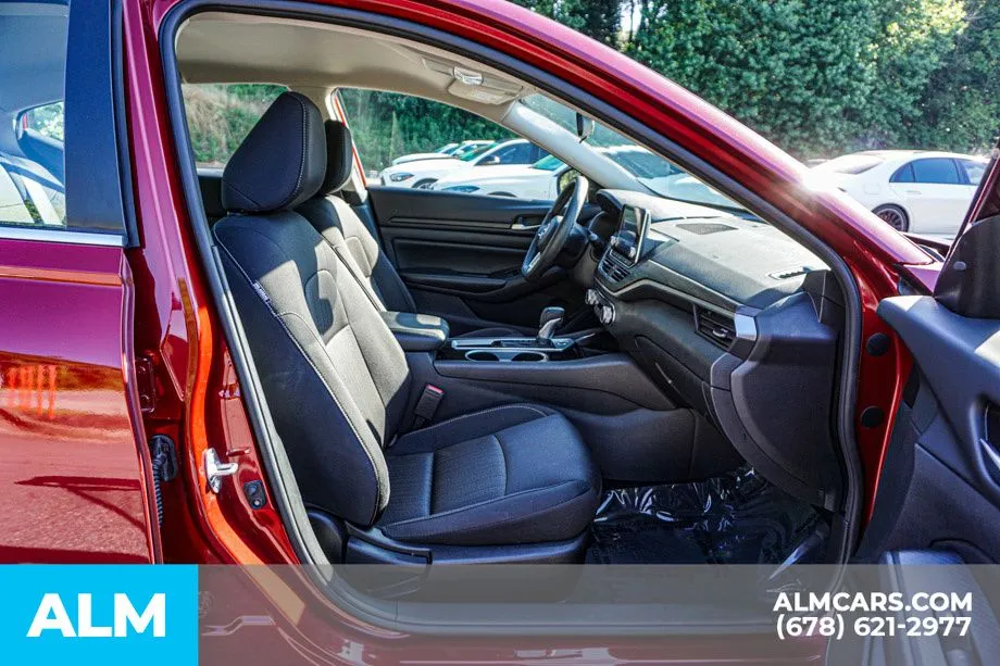 2024 Nissan Altima SV - Photo 22