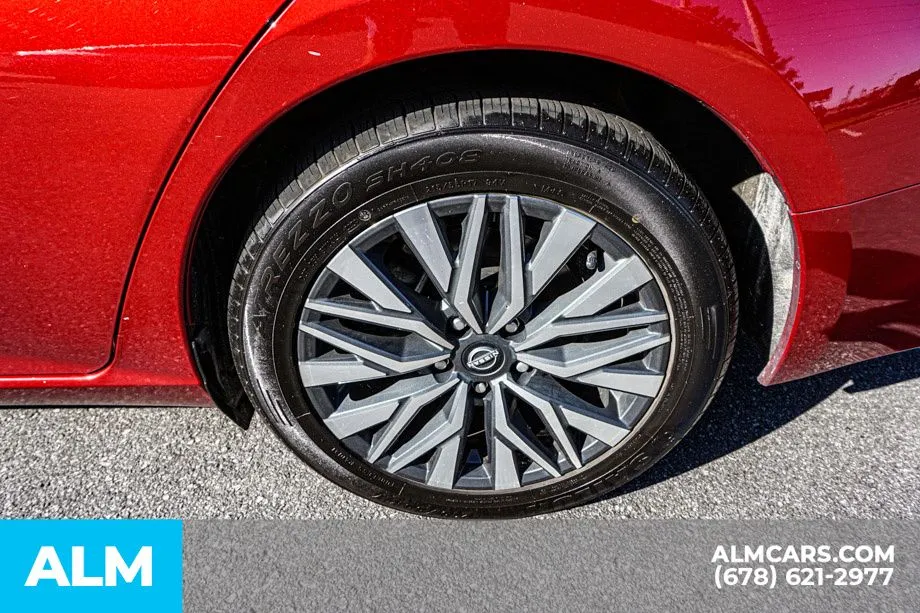 2024 Nissan Altima SV - Photo 16