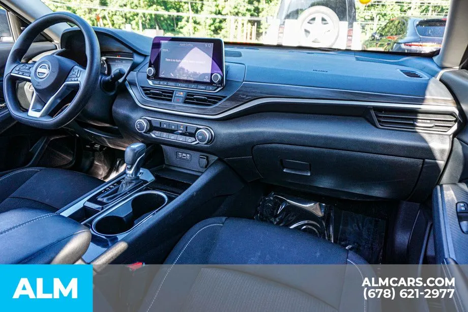2024 Nissan Altima SV - Photo 23
