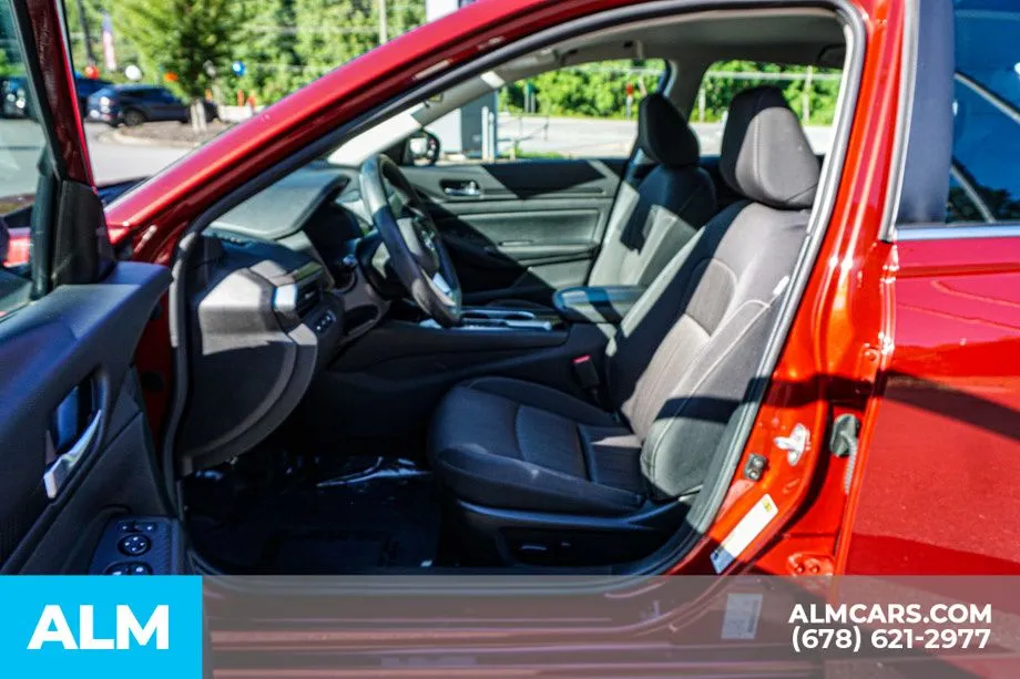 2024 Nissan Altima SV - Photo 18