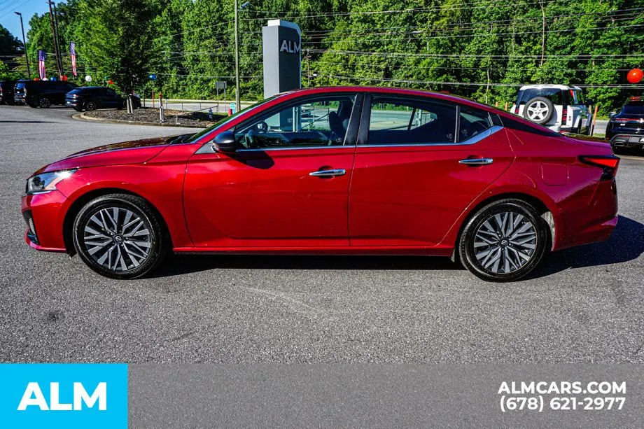 2024 Nissan Altima SV - Photo 6