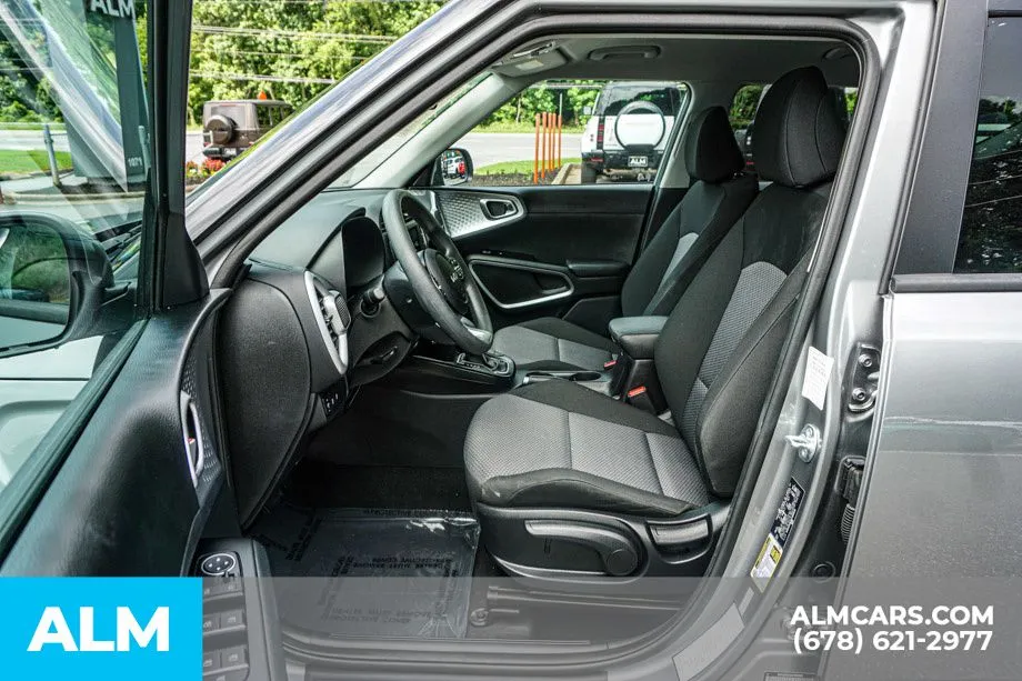 2025 Kia Soul LX - Photo 20