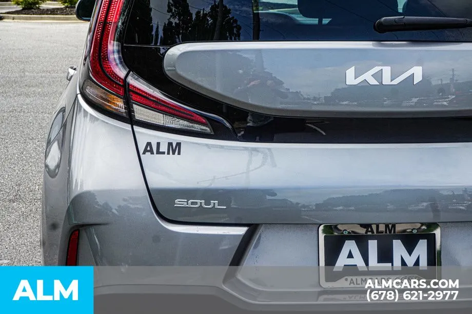 2025 Kia Soul LX - Photo 14