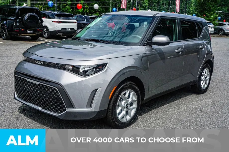 2025 Kia Soul LX - Photo 2