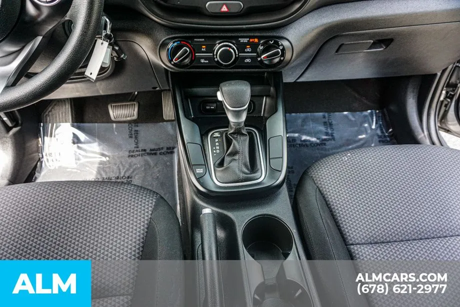 2025 Kia Soul LX - Photo 39
