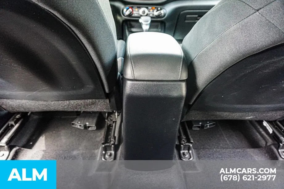 2025 Kia Soul LX - Photo 31