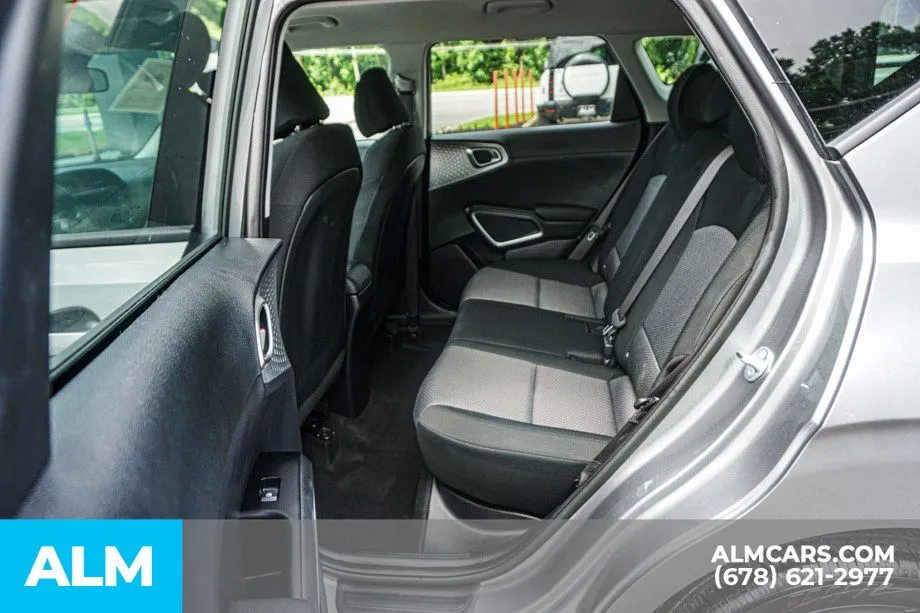 2025 Kia Soul LX - Photo 21