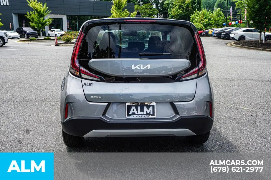 2025 Kia Soul LX - Photo 10
