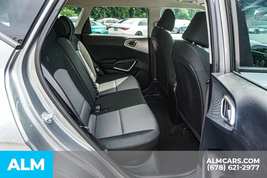 2025 Kia Soul LX - Photo 22