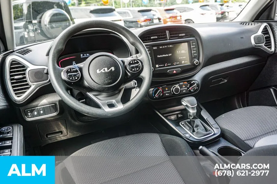 2025 Kia Soul LX - Photo 27