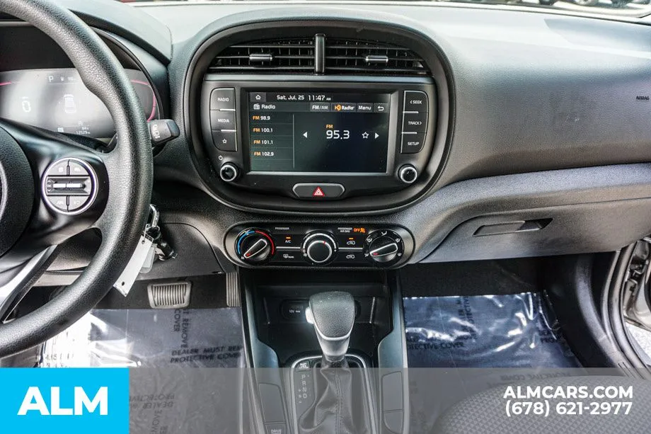 2025 Kia Soul LX - Photo 38