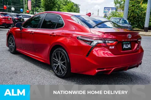 More photos of 2022 Toyota Camry SE at ALM Marietta, GA