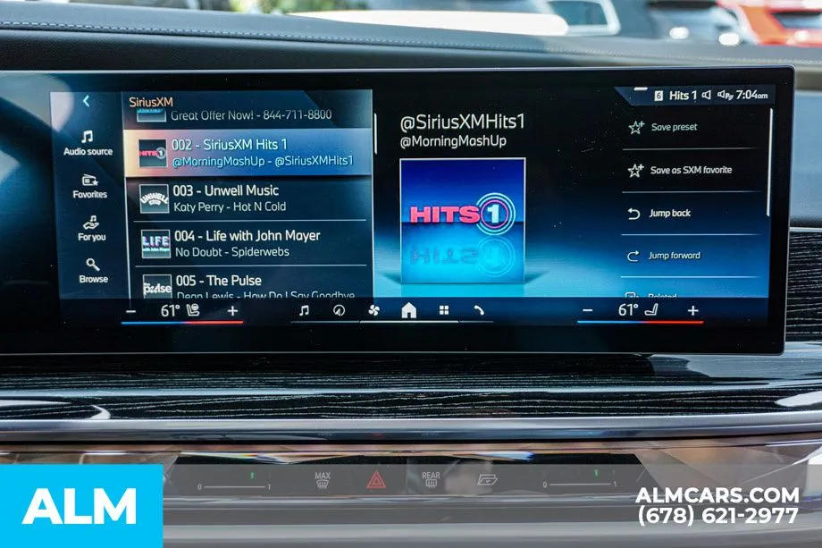 2025 BMW 7 Series 740i - Photo 42