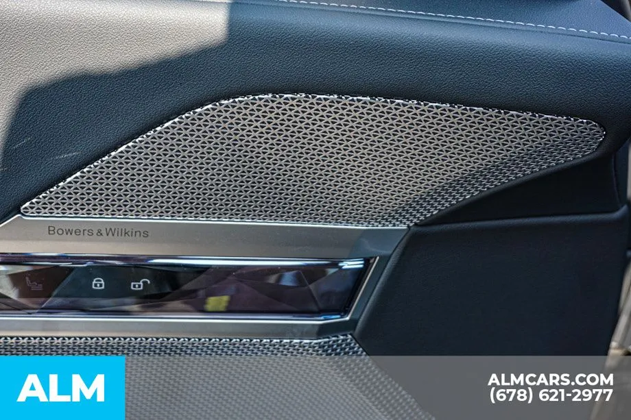 2025 BMW 7 Series 740i - Photo 55