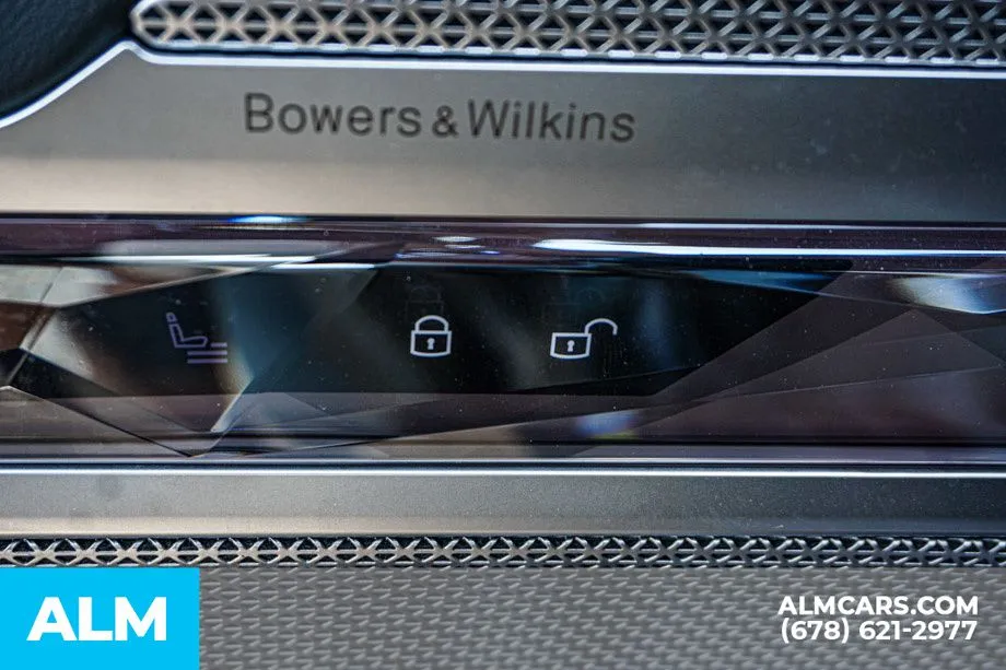 2025 BMW 7 Series 740i - Photo 54