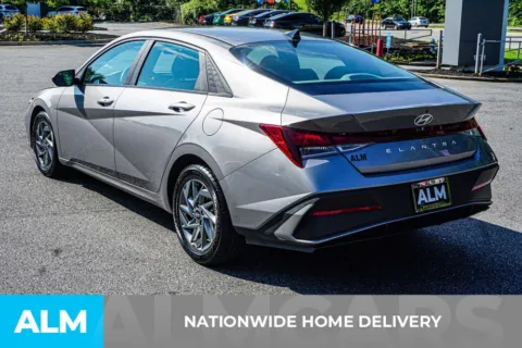 More photos of 2024 Hyundai Elantra SEL at ALM Marietta, GA