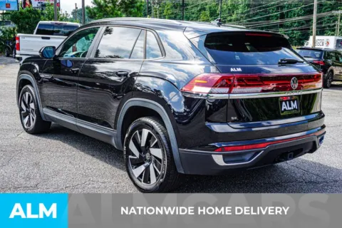More photos of 2025 Volkswagen Atlas Cross Sport 2.0T SE w/Technology at ALM Marietta, GA