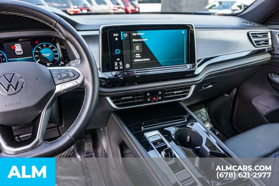 2025 Volkswagen Atlas Cross Sport SE w/Tech - Photo 32
