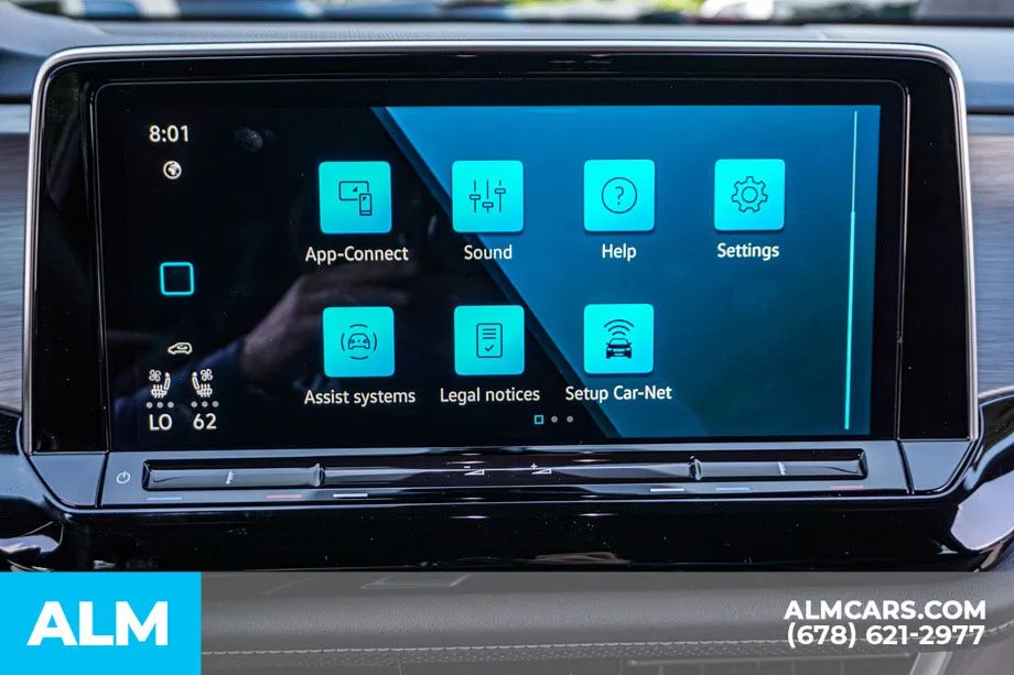 2025 Volkswagen Atlas Cross Sport SE w/Tech - Photo 35