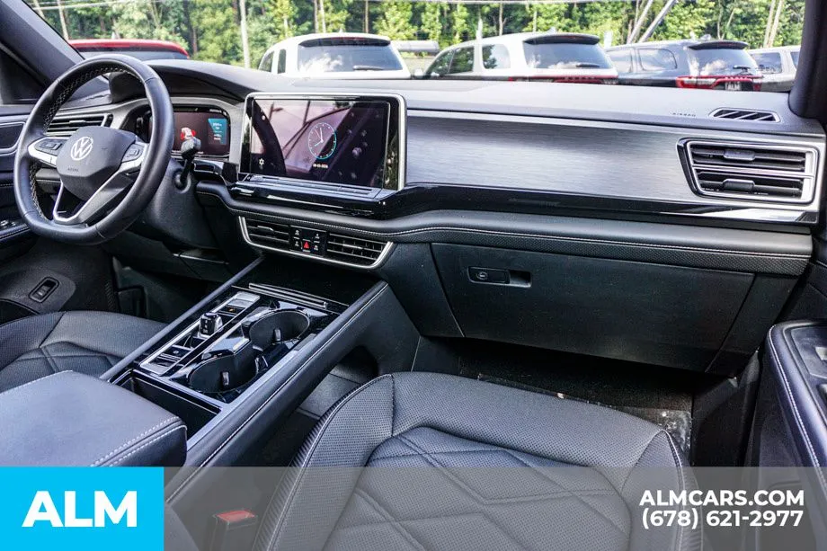 2025 Volkswagen Atlas Cross Sport SE w/Tech - Photo 24