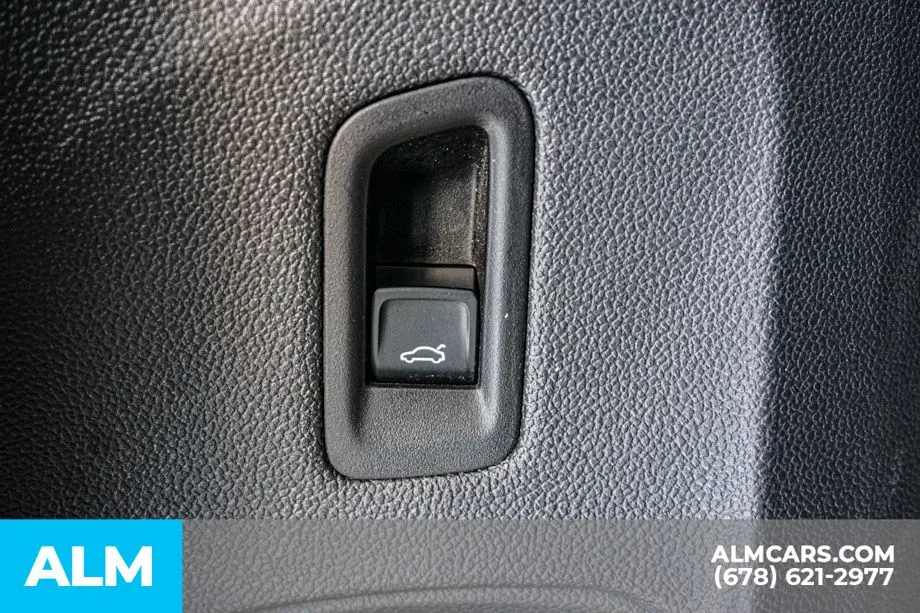 2025 Volkswagen Atlas Cross Sport SE w/Tech - Photo 50