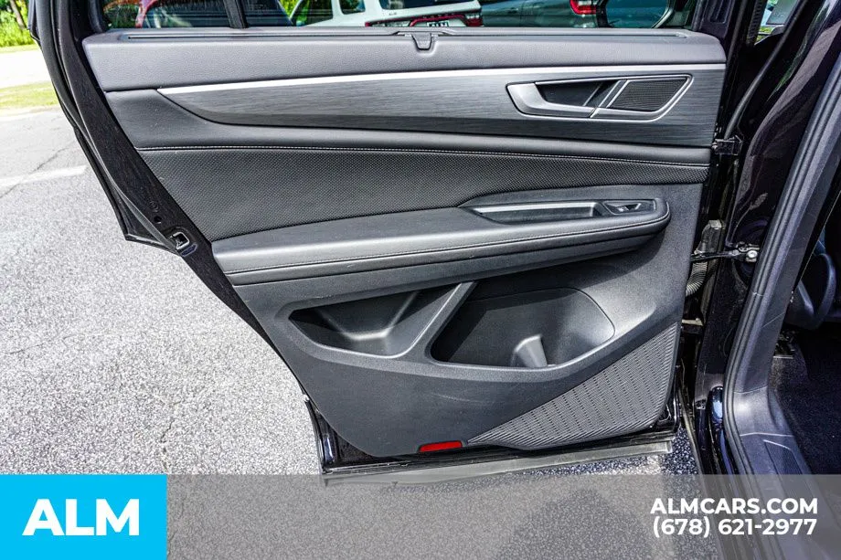 2025 Volkswagen Atlas Cross Sport SE w/Tech - Photo 53