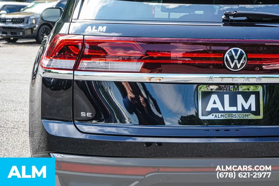 2025 Volkswagen Atlas Cross Sport SE w/Tech - Photo 13
