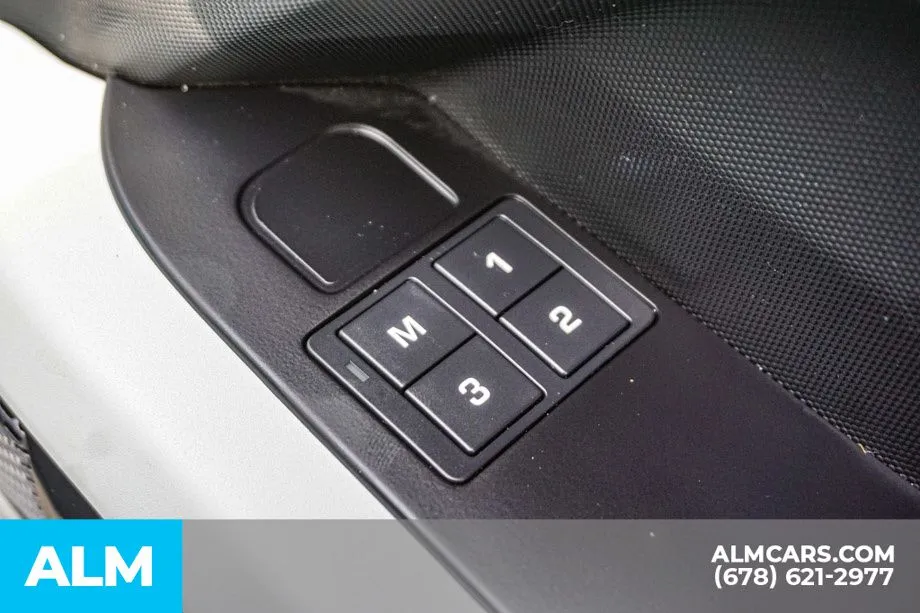 2024 Land Rover Defender S - Photo 59
