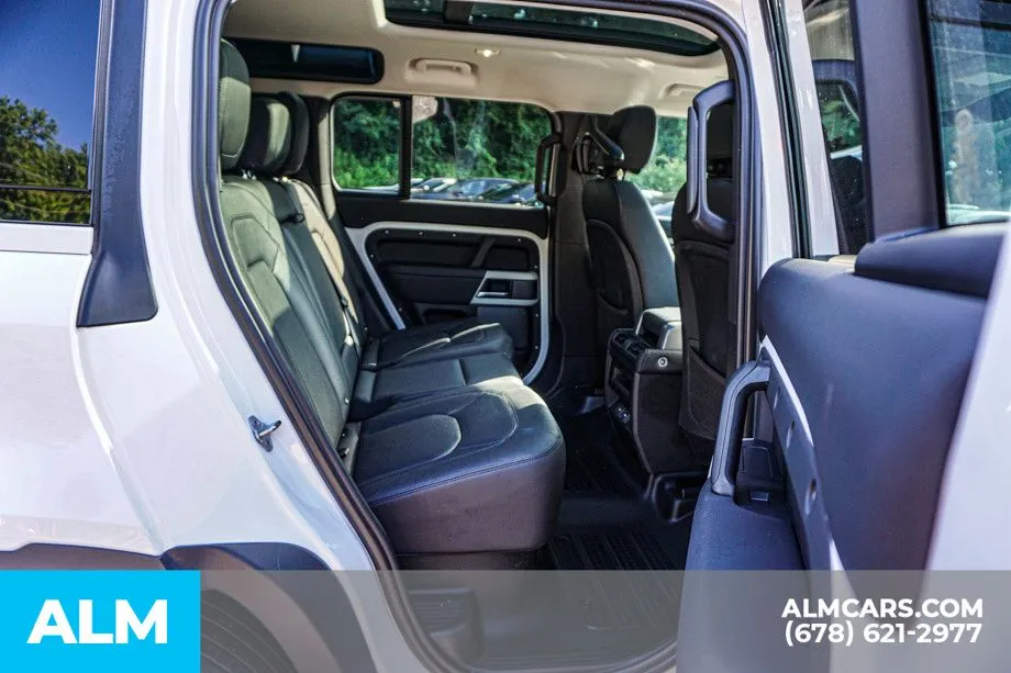 2024 Land Rover Defender S - Photo 22