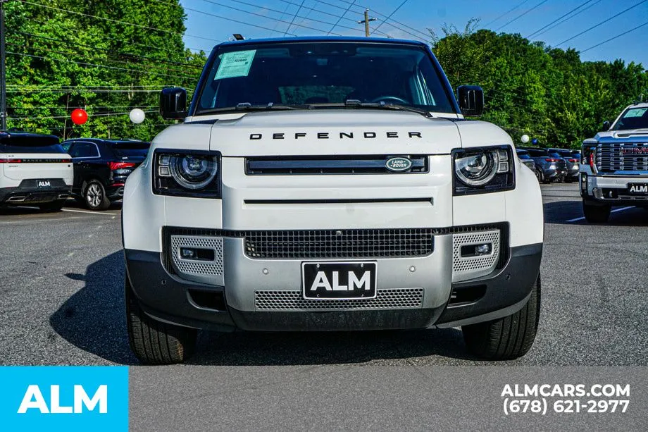 2024 Land Rover Defender S - Photo 10