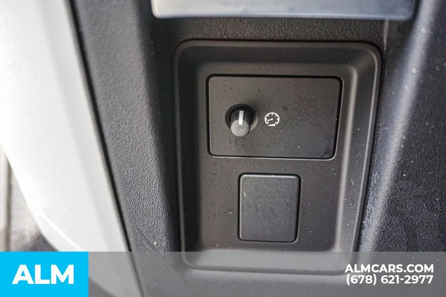2024 Land Rover Defender S - Photo 49