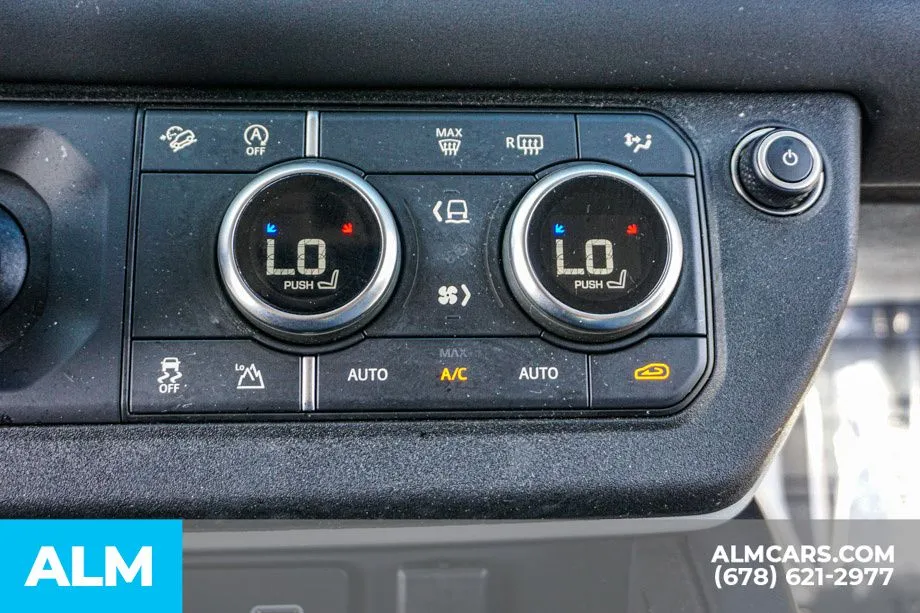 2024 Land Rover Defender S - Photo 43