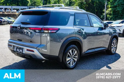 More photos of 2025 Nissan Pathfinder SL at ALM Marietta, GA